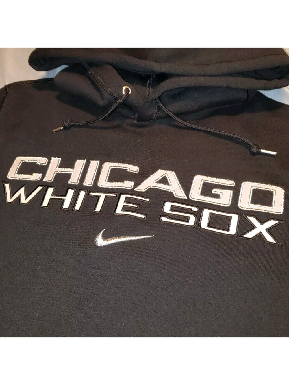 Men's LARGE Nike Chicago White Sox Center Swoosh Hoodie Sweatshirt Embroidered